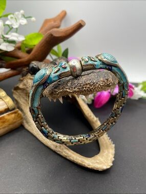 Dragon 850 silver screw in bracelet antique